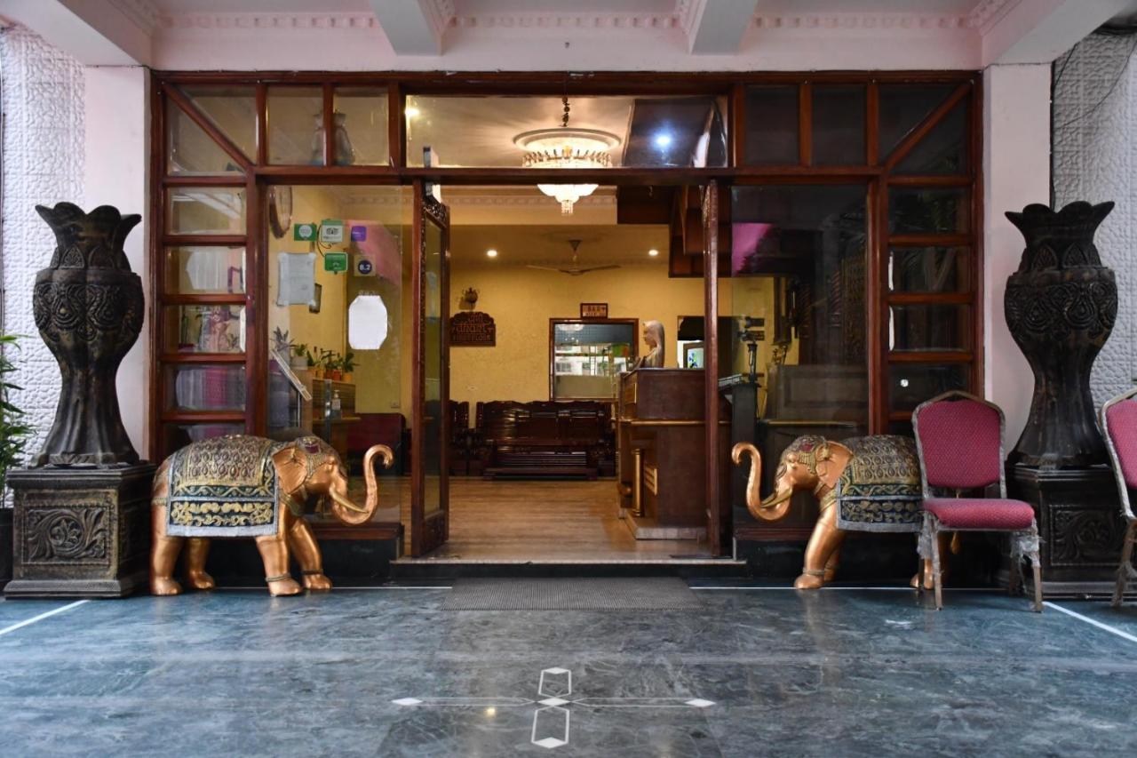 Hotel Tourist Inn Siliguri Zewnętrze zdjęcie